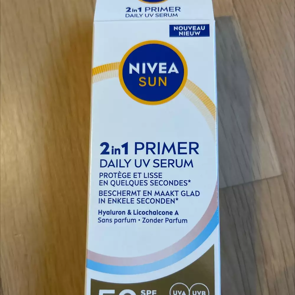 NIVEA - 2 in 1 primer - Daily UV serum SPF 50
